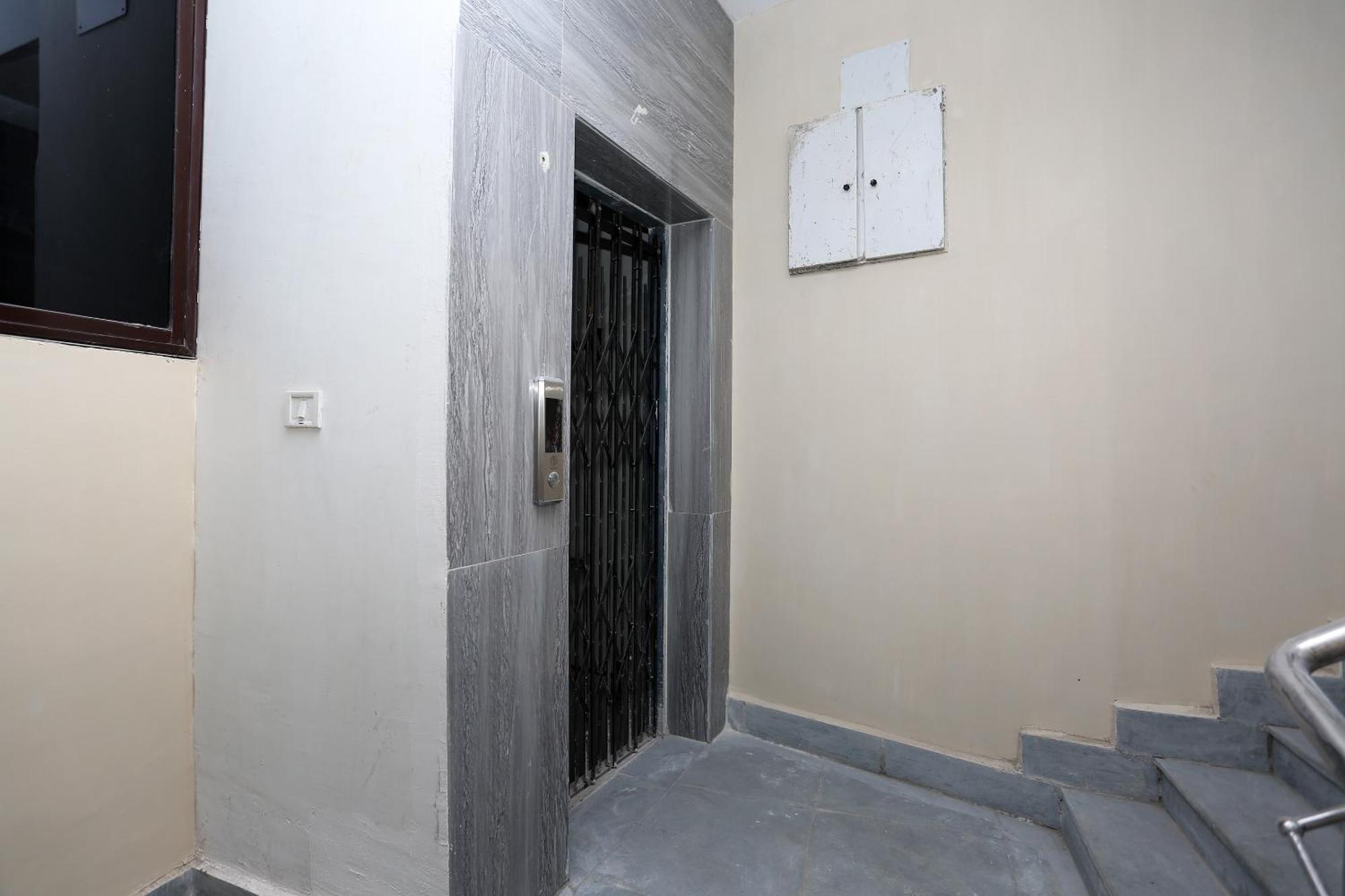 Oyo Flagship 11549 Crystal Inn Jamshedpur Dış mekan fotoğraf